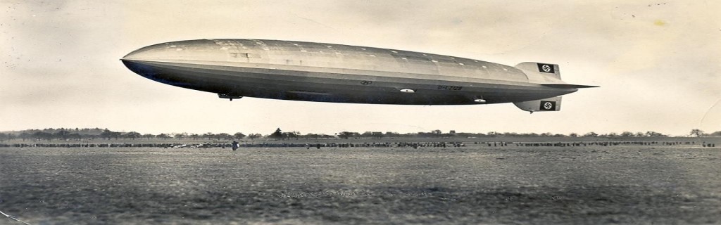 Zeppelin_Postkarte_1936_a