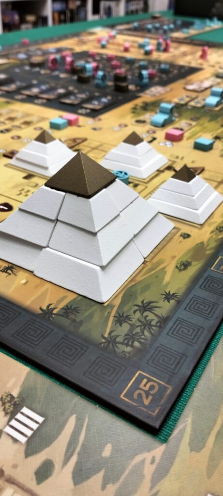 Piramide completata a Men-Nefer